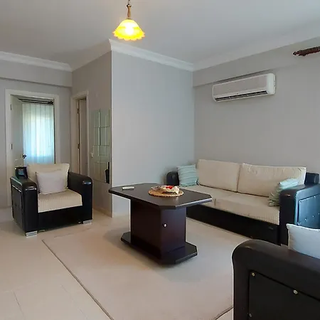 With Pool Garden-all Wac In Apartment