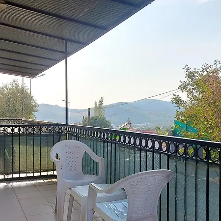Apartment With Pool Garden-all Wac In *